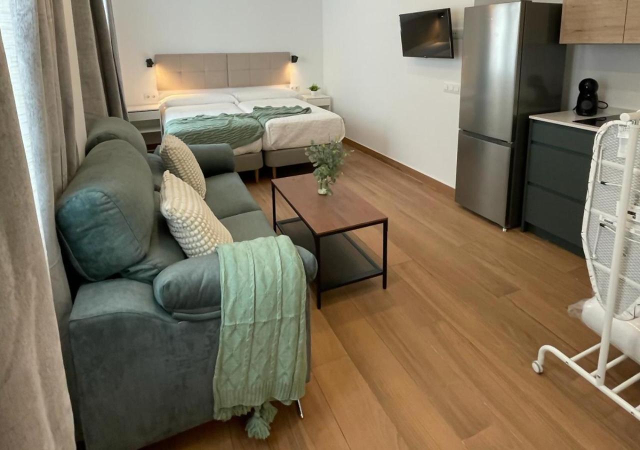 Global Suites Sevilla Buitenkant foto